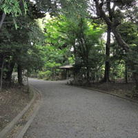 兜門近くの馬車道